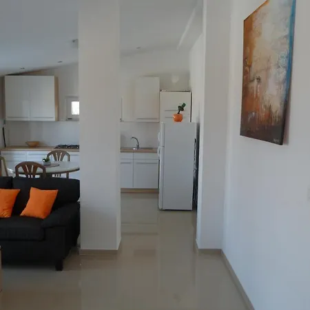 Apartment Monja & Dadi, Malinska,