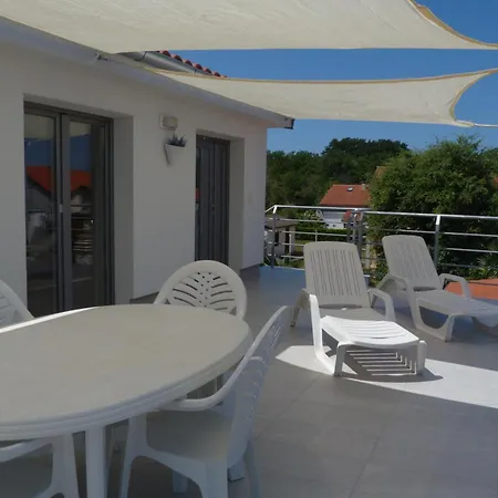 Monja & Dadi, Malinska, *