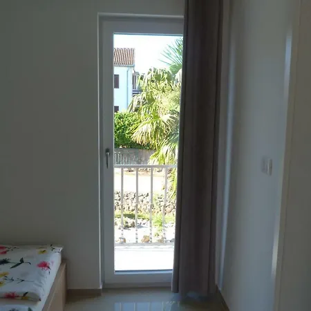 アパート Monja & Dadi, Malinska,