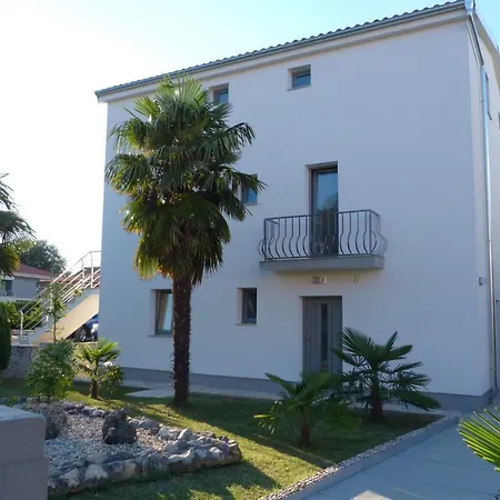 Monja & Dadi, Malinska,