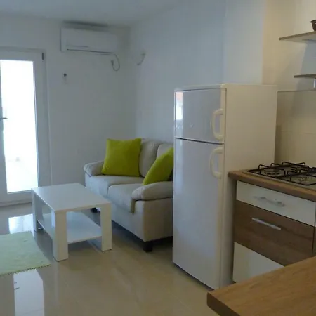 Monja & Dadi, Malinska, *