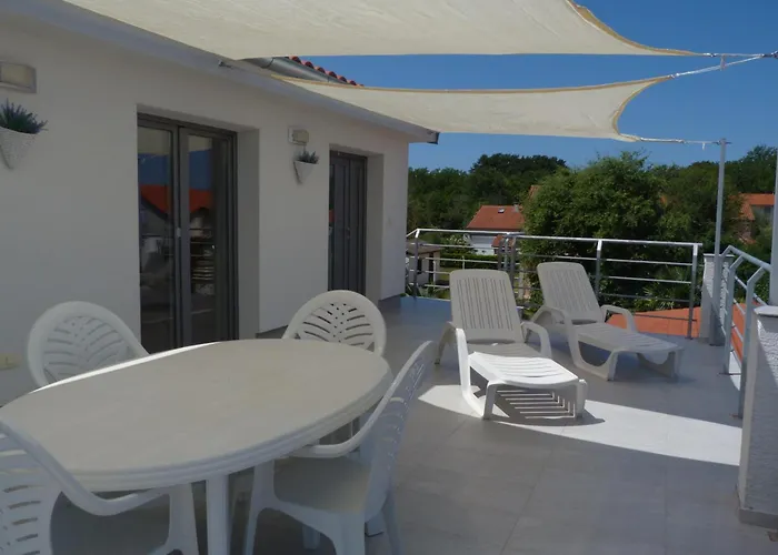 Monja & Dadi, Malinska, *