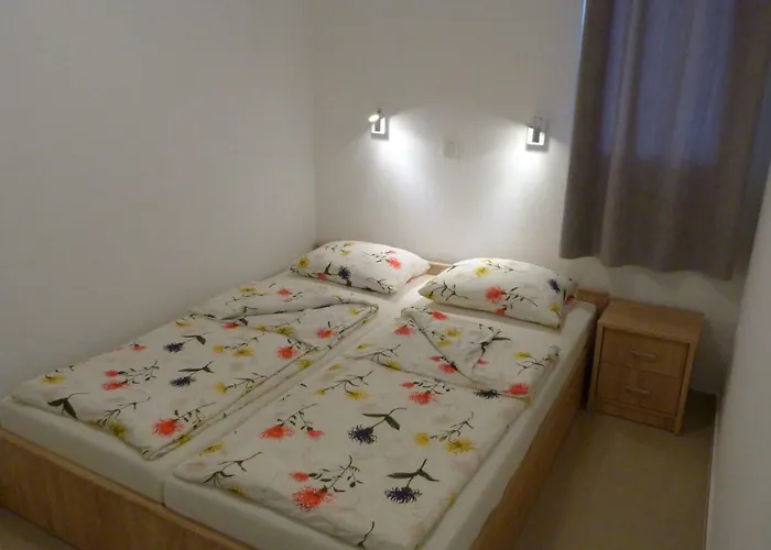 Monja & Dadi, Malinska, Vantacici