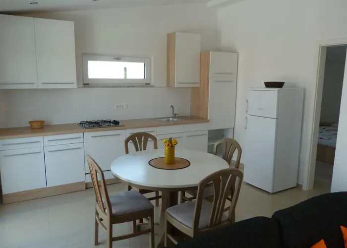 Monja & Dadi, Malinska, Apartmán Vantacici